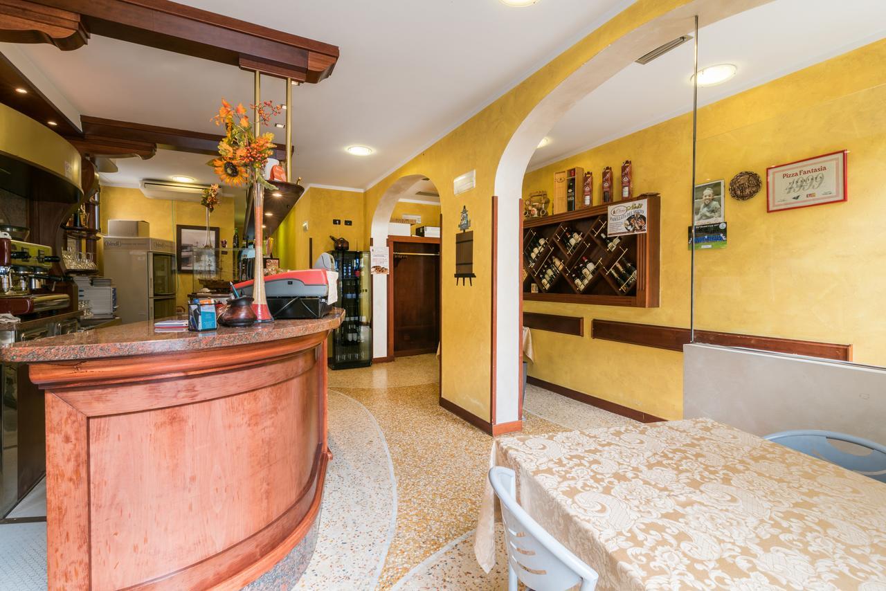 Il Torchio Di Alchieri Moreno E C Sas Pizzighettone Exterior foto