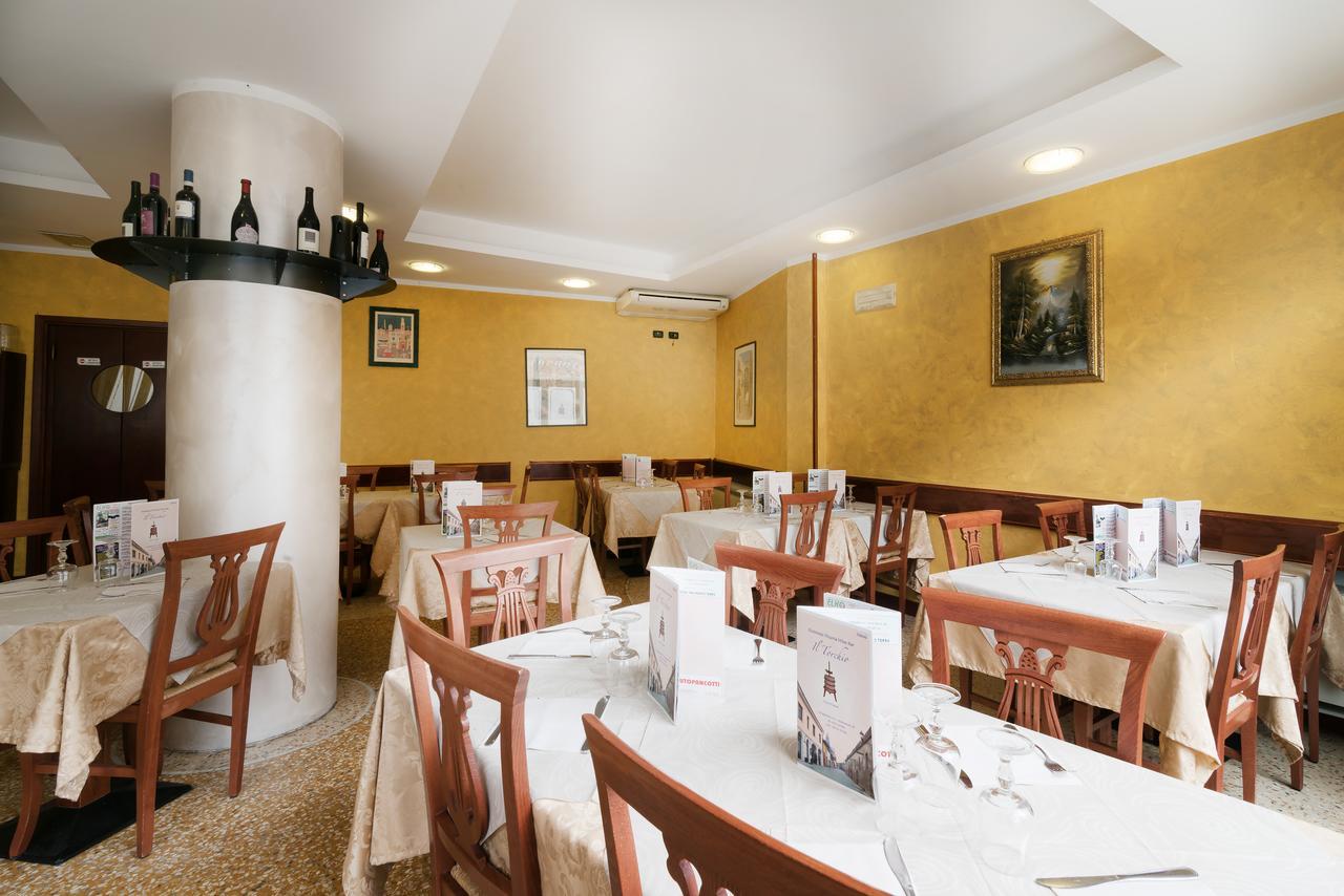Il Torchio Di Alchieri Moreno E C Sas Pizzighettone Exterior foto